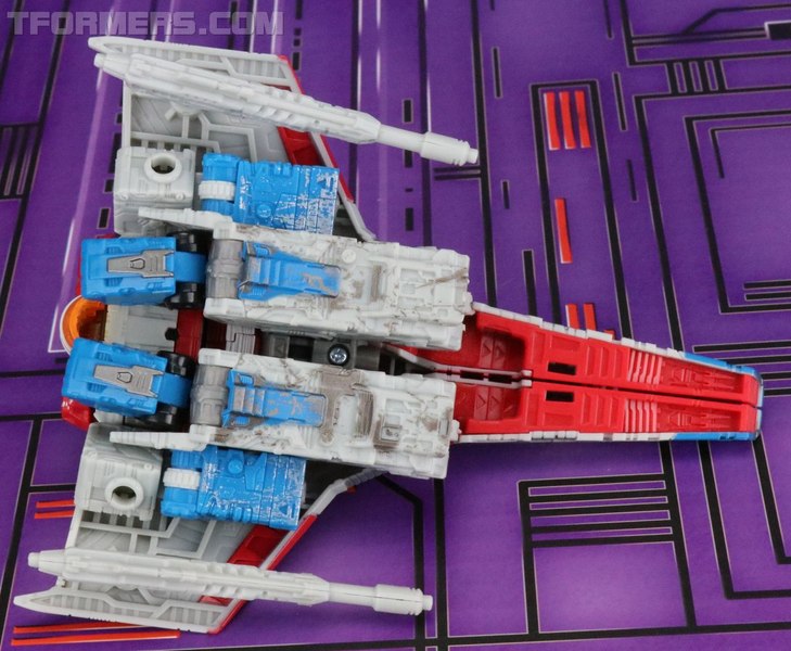 Review Siege War For Cybertron Trilogy Starscream Voyager  (32 of 52)